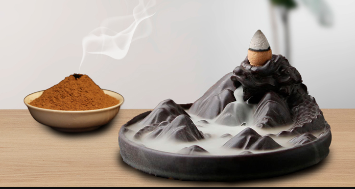 Xông nhà bằng nhang Trầm Hương tẩy uế không gian